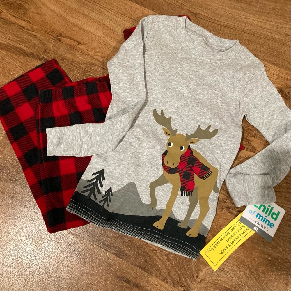 Child of Mine Gray and Red Moose Pajama Set 4T